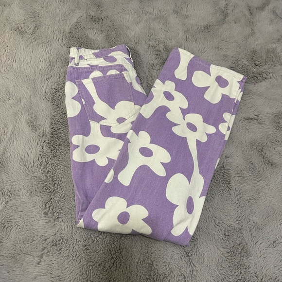 Casual Purple Wide-Legged Pants with Abstract Cow Print - Picture 2 of 3